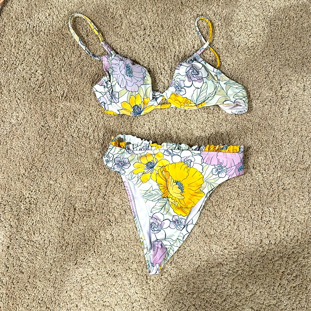 Two-piece bathing suit